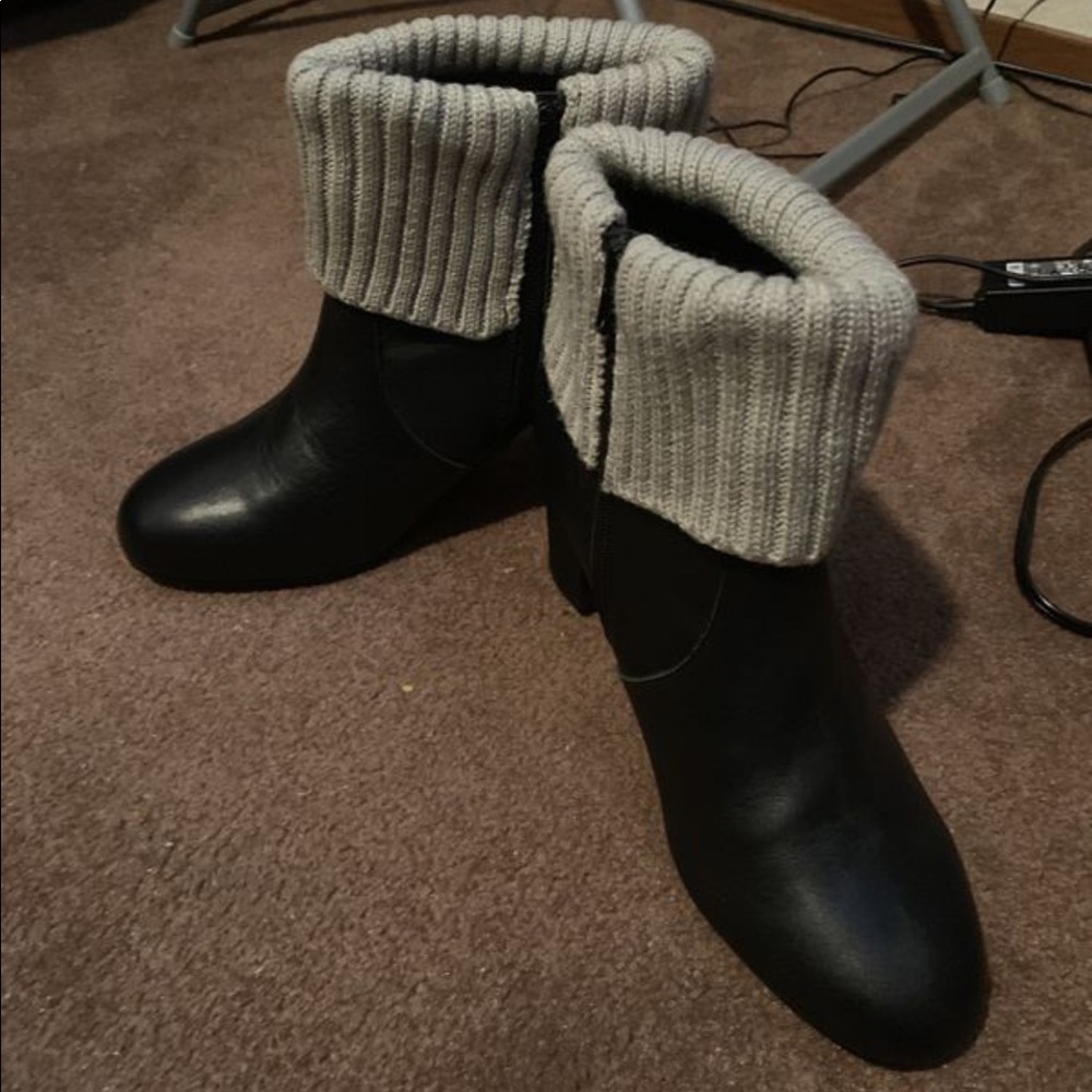 Size 11wide torrid shoes